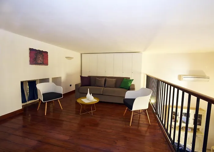 Italia * نابولي