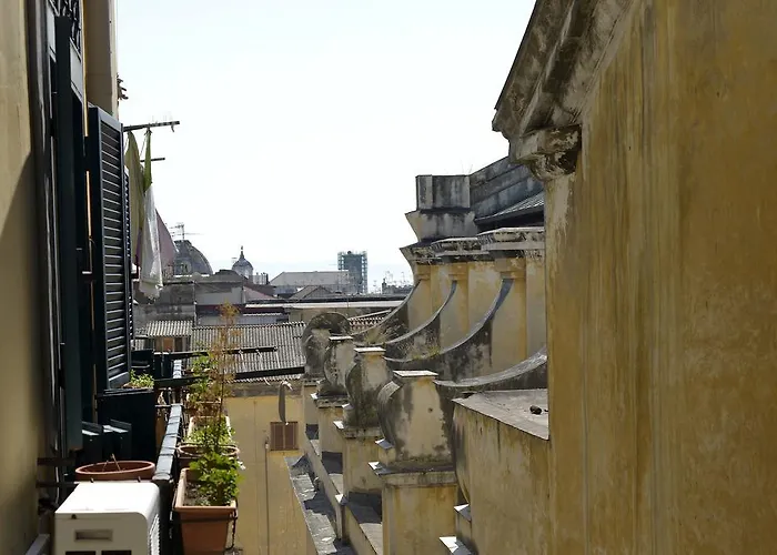 Italia * نابولي