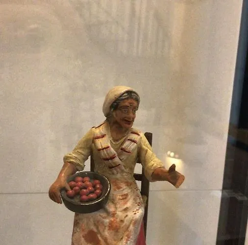 Italia شقة نابولي