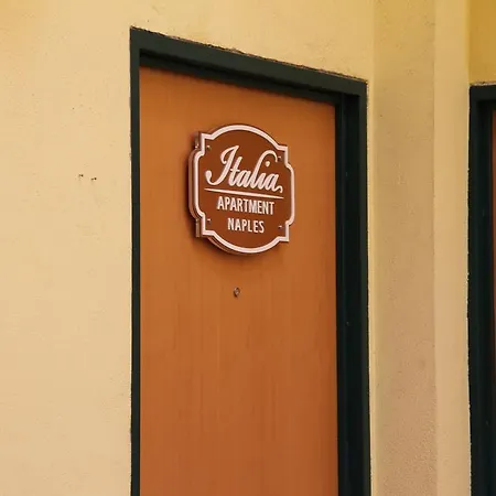 Italia Naples