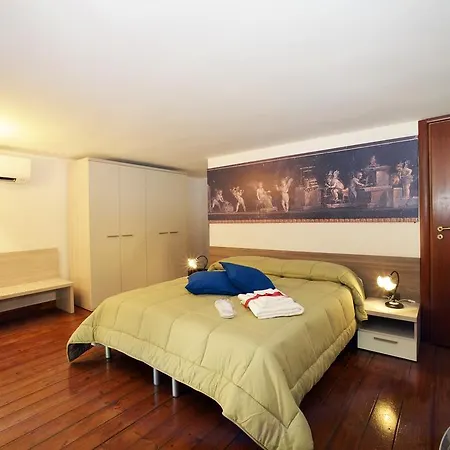 Italia Apartment *