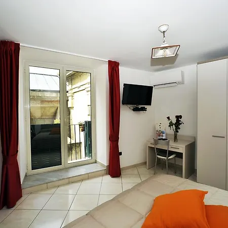 Italia Apartment *