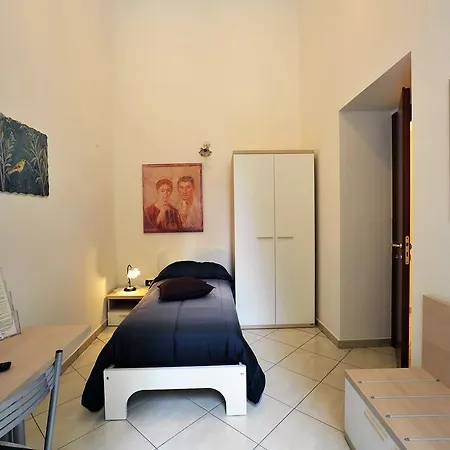 Italia * Naples